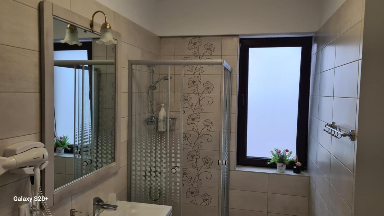 Apartament David Ramnicu Valcea Exterior photo